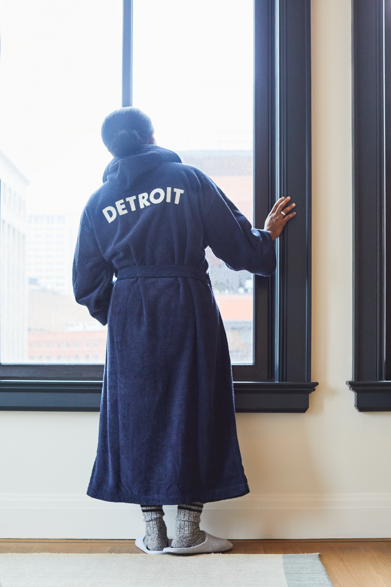 Shinola Hotel Detroit Robe - Navy - Image 3
